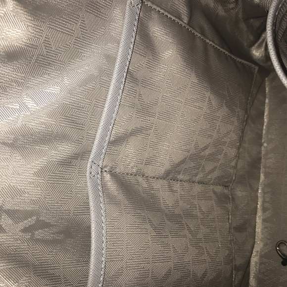 Michael Kors Jet Set Large Saffiano Leather Tote - Picture 5 of 7